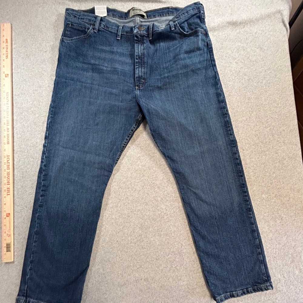 Wrangler Authentics Jeans Mens 46x30 Blue New Relaxed Fit Straight Leg‎ ZM300RB